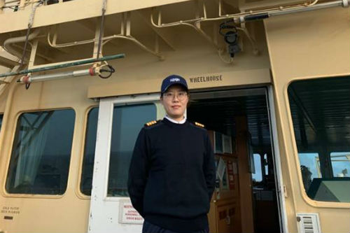 현대상선 한국 해운업계 최초로 여성기관장 임명, 곧 여성선장도 임명 