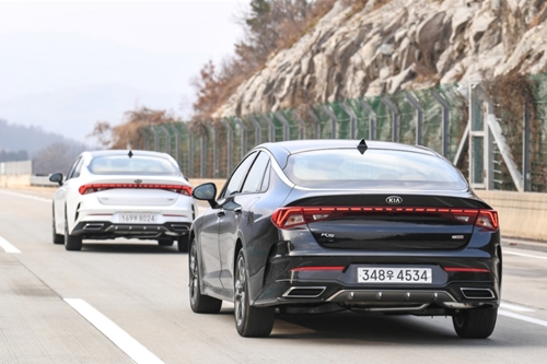 [시승기] 기아차 '3세대 K5', 잘난 디자인에 단단한 승차감