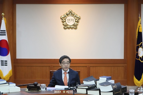 선관위 ‘비례자유한국당’ 명칭 사용 불허, 한국당 법적 다툼 예고