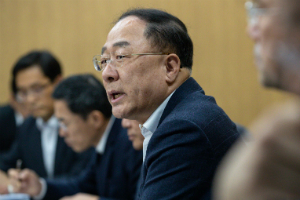 홍남기, 미중 1단계 무역합의 놓고 "한국경제에 긍정적 요인 크다"