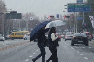 22일 서울 경기북부 제외한 전국 대부분 지역에서 비 또는 눈