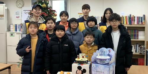 CJ푸드빌, 지역아동센터 찾아 봉사활동하고 나눔빵 기부