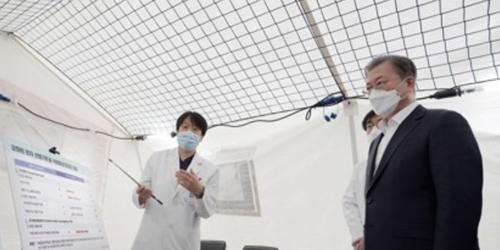 문재인 국립중앙의료원 방문, “신종 코로나 대응 과할 정도로 시행”