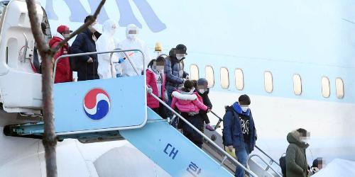 우한 교민 367명 한국 도착, 18명은 발열증세로 격리치료 