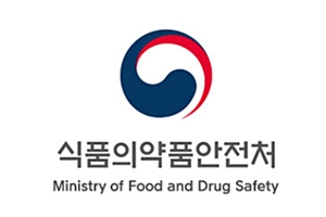 식약처 "코로나19 증상 완화효과 보인 에볼라 신약을 투약하겠다" 