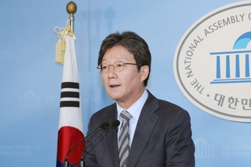 유승민 “새로운보수당과 한국당 합당 진행, 총선에는 불출마”