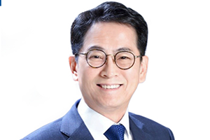 동부건설 새 주인 맞는 한진중공업, <a href='https://www.businesspost.co.kr/BP?command=article_view&num=129273' class='human_link' style='text-decoration:underline' target='_blank'>이병모</a> 조선 경영정상화 힘보태나 