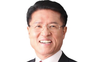 정운천, 새보수당에서 한국당 위성 미래한국당 최고위원으로 옯겨
