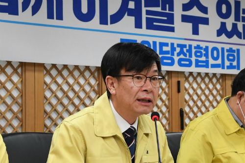 김상조 “추경 편성 적극 검토하고 소상공인 자영업 대책 마련하겠다”