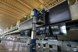 호텔신라도 김포공항 면세점 휴점, 공항 이용객 급감 영향 