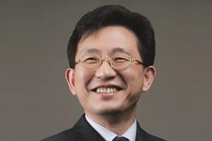 HDC현대산업개발 대표에 정경구 추가 선임, <a href='https://www.businesspost.co.kr/BP?command=article_view&num=224121' class='human_link' style='text-decoration:underline' target='_blank'>권순호</a>와 각자대표 
