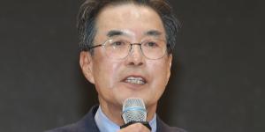 [오늘Who] 이성희 '새 술은 새 부대에', 농협 '친정체제' 구축에 칼 빼