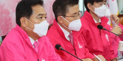 심재철 코로나19 추경에 지역사랑상품권 지급 반대, “선거용은 안 돼