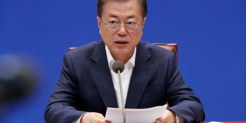 문재인 “중소기업 소상공인 자영업자 도산 막기 위해 50조 금융조치