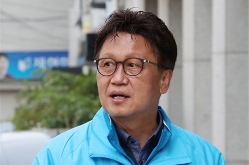 서울 동대문구을 민병두 후보 사퇴, 민주당 장경태 지지하기로 