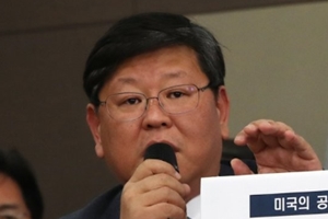 문재인, ‘택시기사 폭행’ 법무부 차관 이용구 사표 수리