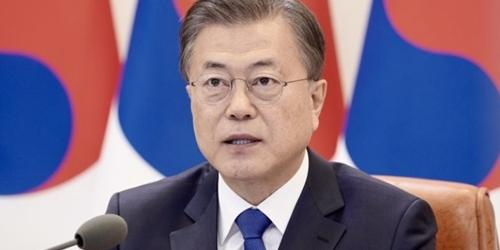 문재인 “긴급재난지원금 신속히 지급할 수 있도록 해야”