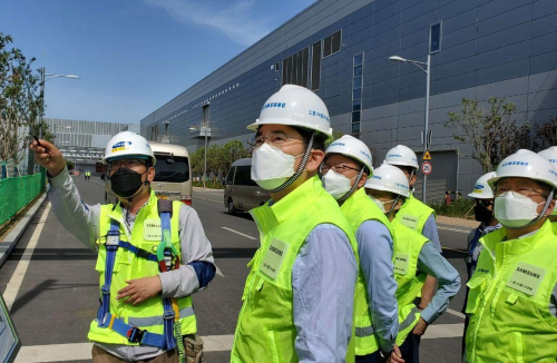 이재용 네덜란드로 출국, 삼성전자 글로벌경영 5개월 만에 재개