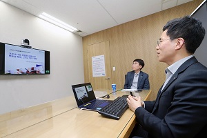 신한은행, 디지털채널 이용 고자산고객 위해 언택트 세미나 