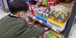 이마트24 세븐일레븐, 재난지원금으로 아동상품과 생필품 매출 늘어