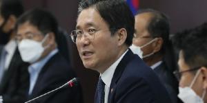 성윤모 “코로나19 뒤 건설기계회사 수출확대 적극 지원”