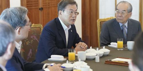 문재인, 임동원 정세현 박지원 포함 원로에게 남북관계 의견들어