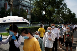 일본 코로나19 하루 확진 200명 대 지속, 중국은 베이징 1명에 그쳐 