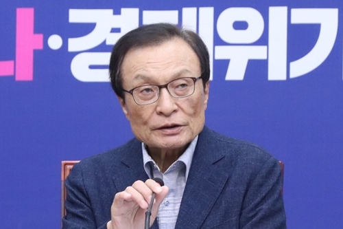 이해찬 “아파트로 큰 돈 벌 수 있다는 의식 사라지도록 계속 대책 마련" 