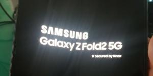 삼성전자 갤럭시Z폴드2 사진 국내에서도 유출, 오른쪽 화면 펀치홀