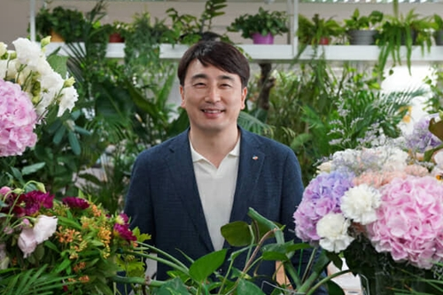 CJ올리브네트웍스 대표 차인혁, 화훼농가 돕기 릴레이 캠페인 참여