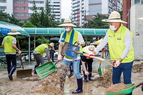 광주은행 집중호우 피해지역 봉사활동, 송종욱 "실질적 지원 노력"