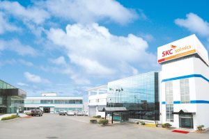 SKC, 반도체부품 자회사 SKC솔믹스를 완전자회사로 편입하기로 