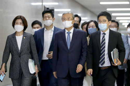 통합당 정강정책 초안 공개, 기본소득과 경제민주화 담아 