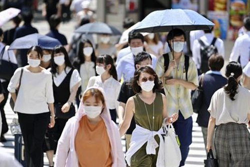 일본 코로나19 하루 확진 312명으로 감소, 중국은 해외유입만 6명