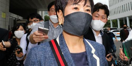 목포 부동산 구입 논란 손혜원 1심 징역 1년6개월, 법정구속은 모면 