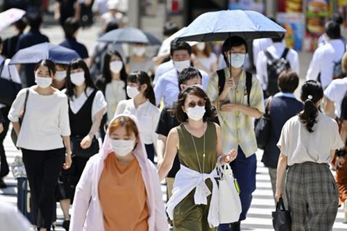 일본 코로나19 하루 확진 483명으로 늘어, 중국은 해외유입만 10명
