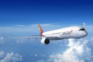 한국신용평가, 아시아나항공 신용등급 전망을 '하향검토'로 변경