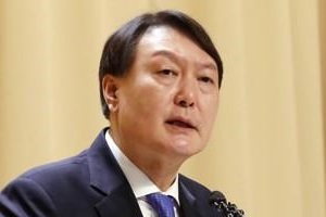 민주당 "검찰은 윤석열 장모 주가조작 의혹도 조국 때처럼 수사해야"