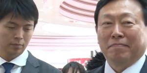 아버지 '신동빈의 길' 따라가는 신유열, 롯데케미칼 영업과 신사업 맡아