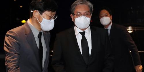 문재인 이건희 빈소에 조문 메시지, “우리 기업들에게 큰 귀감과 용기