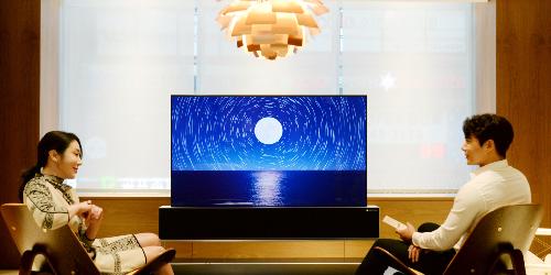 LG전자, 고급 생활제품 매장에 롤러블TV ‘LG 시그니처 올레드R’ 전시