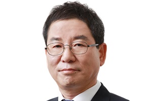 HDC현대산업개발 현장 잘 아는 상무를 사내이사에, <a href='https://www.businesspost.co.kr/BP?command=article_view&num=224121' class='human_link' style='text-decoration:underline' target='_blank'>권순호</a> 안전 우선 