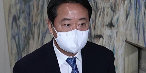 코오롱 전 회장 이웅렬, 인보사 관련 첫 공판에서 모든 혐의 부인 