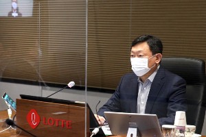 신동빈, 롯데 사장단에게  "생존 자체가 목적인 회사의 미래는 없다"