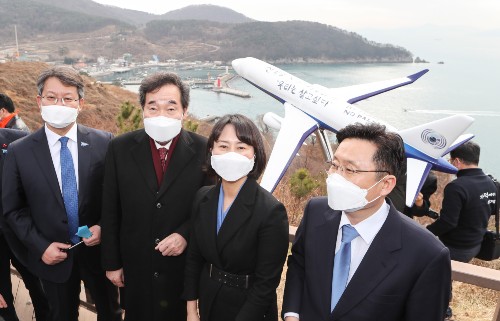 이낙연 "가덕도신공항 조기완공 하겠다, 특별법 2월 국회에서 처리"