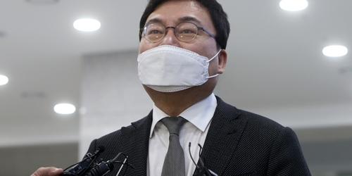 검찰, 이스타항공 창업자이자 무소속 의원 이상직 구속영장 청구