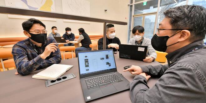 현대모비스, 전문기업 13곳과 차량용 소프트웨어 플랫폼 국산화 추진