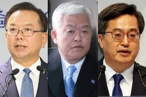 문재인 국정쇄신 개각폭 키우나, 총리에 김부겸 이태복 김동연 거명