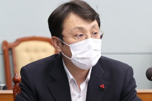 검찰, ‘울산시장 선거개입’ 혐의로 국정상황실장 이진석 불구속기소