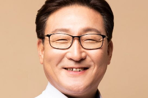 삼성디스플레이 사장 김성철, 올레드 개발 공로로 국제학회 상 받아